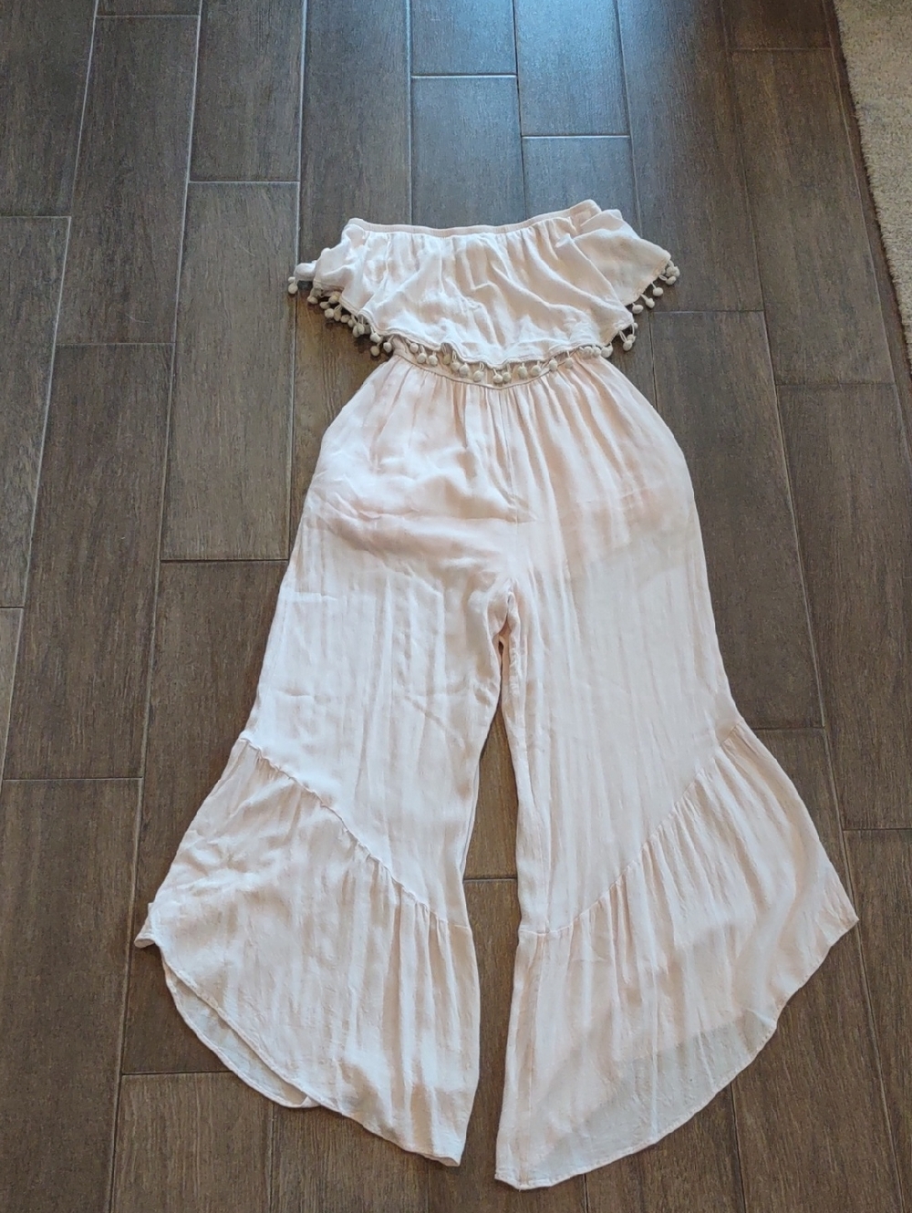 Blu Ivy Soft Blush Jumpsuit Strapless, Wide leg, Pockets, Partially Lined, Small